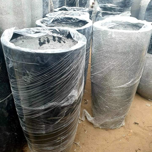 Chậu xi măng hình ly giá rẻ tại TP.HCM