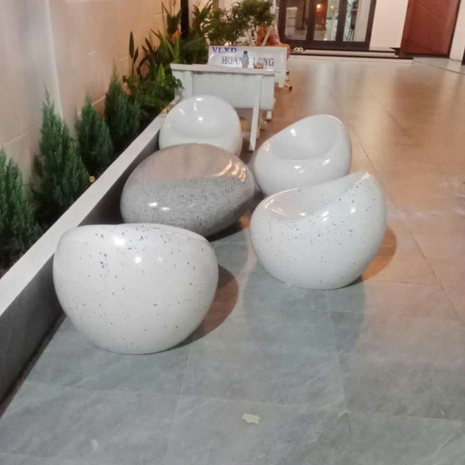 Bộ Bàn Ghế Bê Tông Đá Mài Terrazzo Dạng Sỏi – Xưởng Sản Xuất Giá Tốt TPHCM